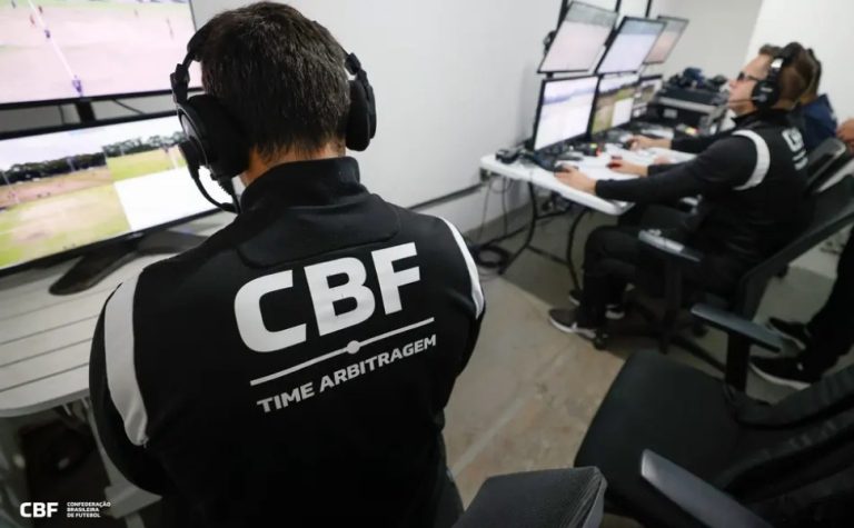 Brasileirão tenta fugir do caos na arbitragem com novas medidas da CBF
