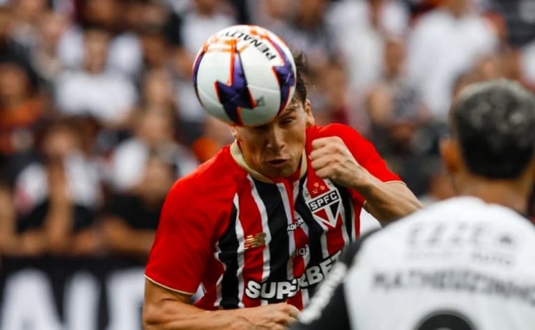 Corinthians e São Paulo ficam no empate em Itaquera