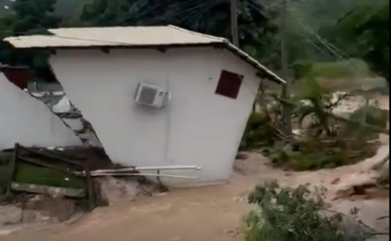 Criança que estava desaparecida após casa desabar no Norte do ES é encontrada morta