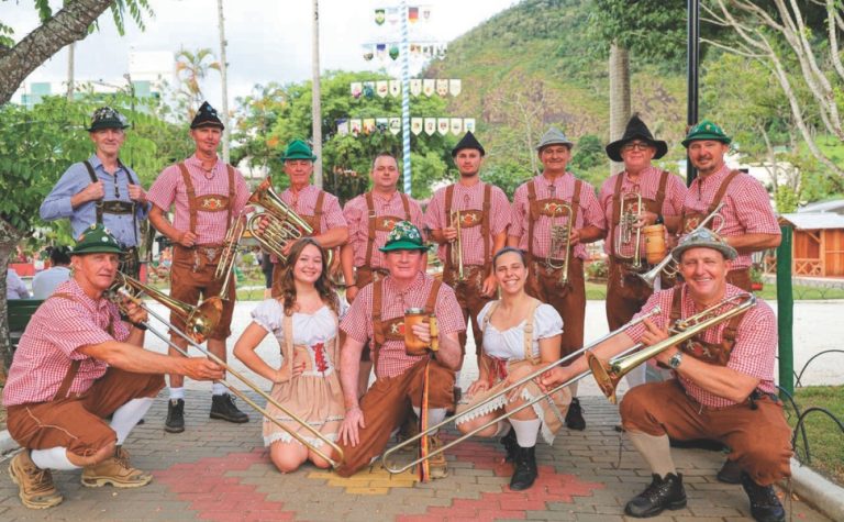 Dança, música e tradição na Sommerfest em Domingos Martins