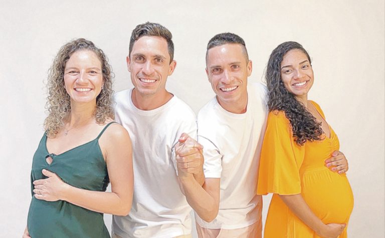 Em sintonia: gêmeos do ES, que se casaram no mesmo dia, vão ser pais