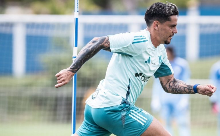 Fagner desabafa após rescisão com o Corinthians