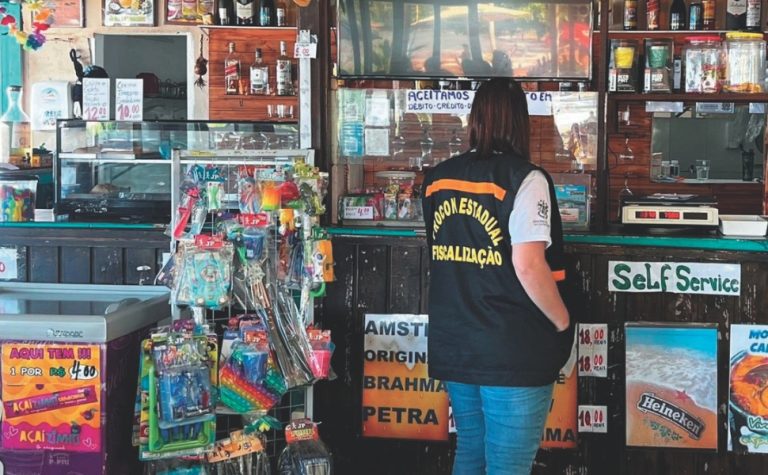 Fiscalização surpresa contra irregularidades no verão capixaba