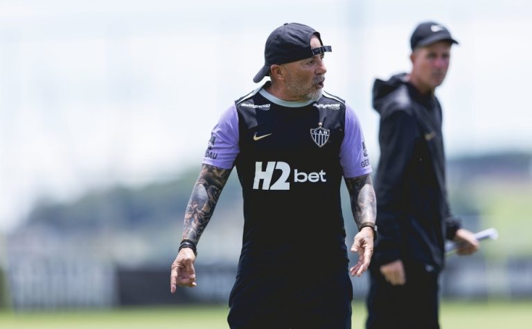 Galo abre o Estadual com garotos da base