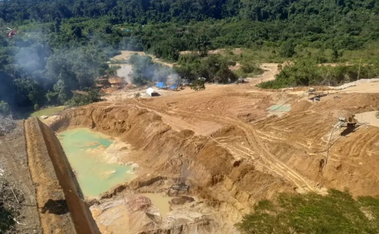 Garimpo ilegal de ouro evolui com laboratório e químico usado em Holocausto