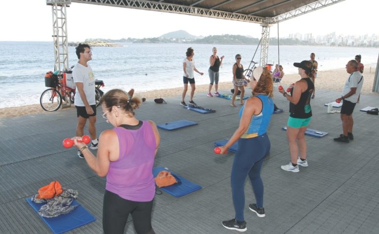 Ginástica e lutas a partir das 7 horas nas praias
