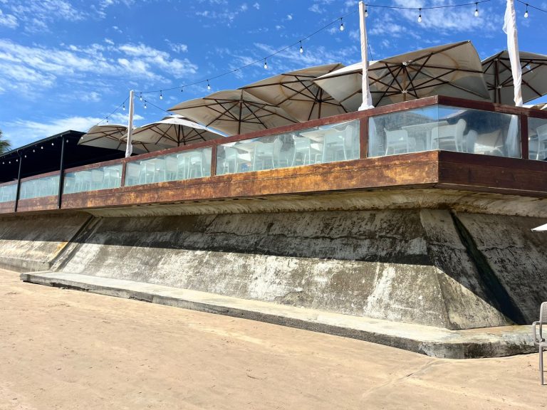 Homem é assassinado dentro de restaurante em Porto de Galinhas