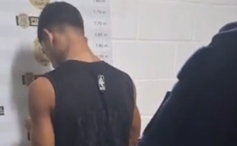 Jovem procurado pela Justiça é preso em coletivo de Vitória