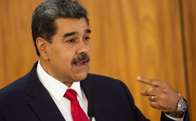 Juiz marca nova audiência de Maduro para 17 de março