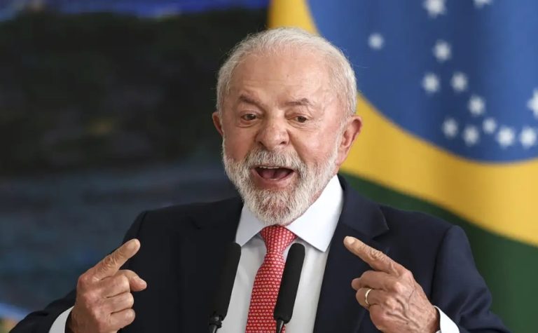 Lei autoriza pagamento retroativo de direitos suspensos na pandemia