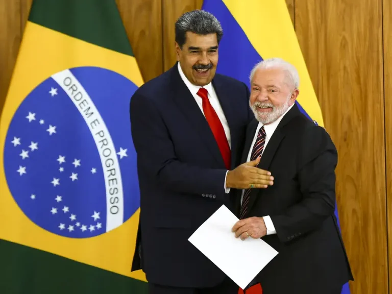 Lula convoca reunião emergencial sobre ataque dos EUA à Venezuela, diz TV