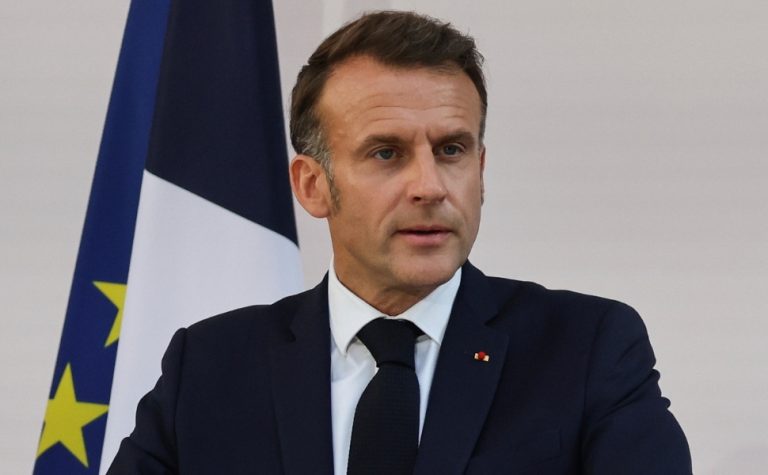 Macron pressiona proibição do uso de redes sociais para crianças menores de 15 anos