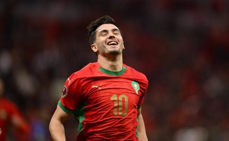 Marrocos e Camarões duelam por vaga na semifinal na tela da TV Tribuna / Band