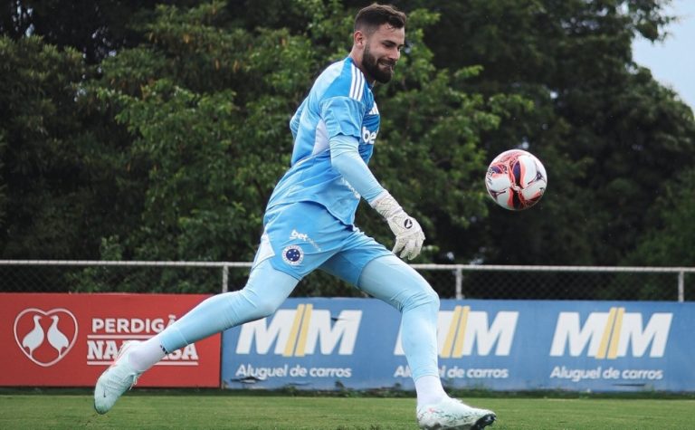 Matheus Cunha lesiona o joelho e passará por cirurgia