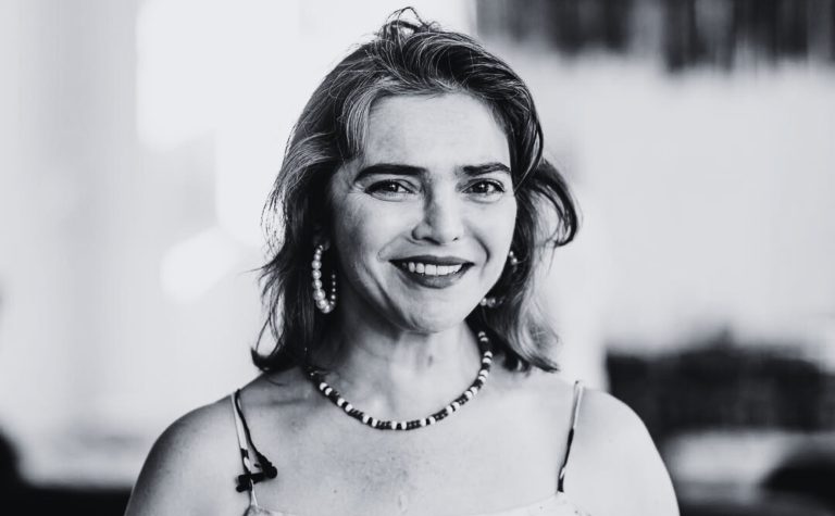 Morre atriz Titina Medeiros, vítima de câncer, aos 48 anos