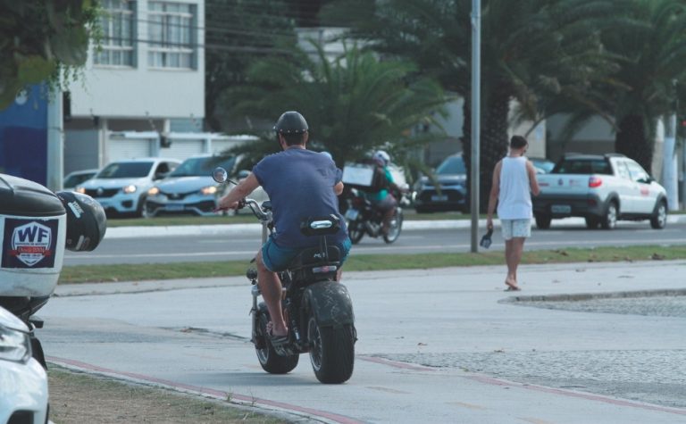 Novas regras para ciclomotores já estão valendo; entenda o que mudou