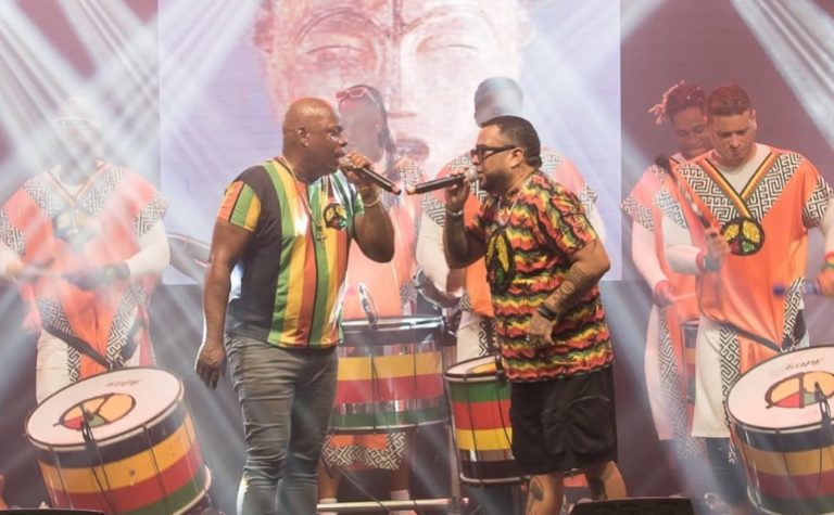 Olodum faz show de graça em duas cidades do ES