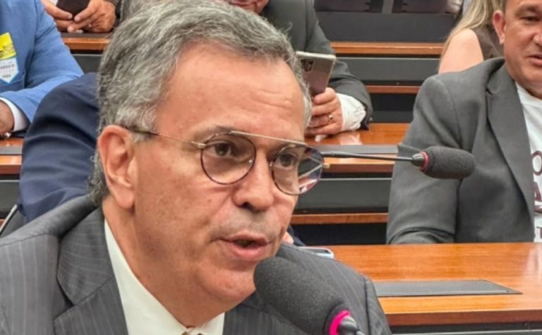 PF faz operação sobre desvio de emendas com foco em deputado Félix Mendonça