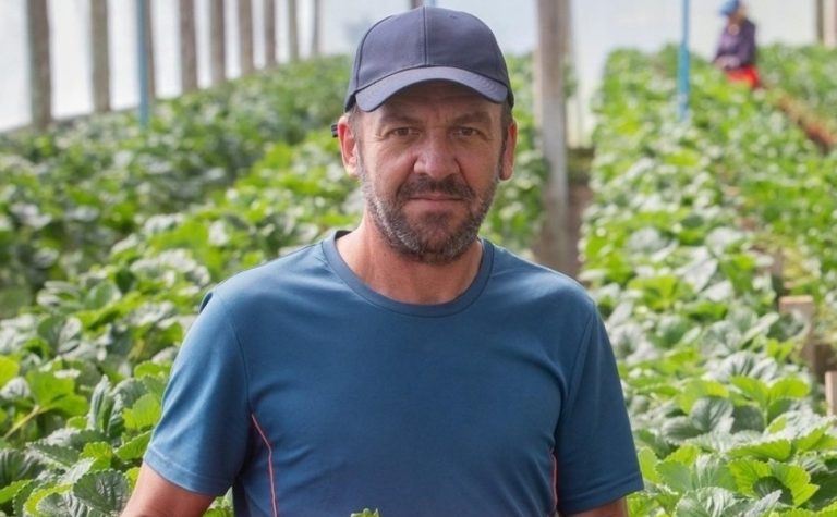 Polícia gaúcha afasta 18 agentes após morte de produtor de morangos em Pelotas
