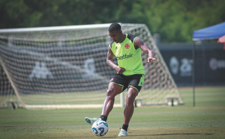 Rayan pede e não vai enfrentar o Flamengo