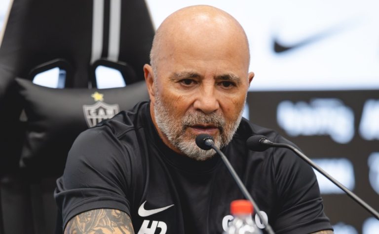 Sampaoli cobra reforços no Atlético-MG