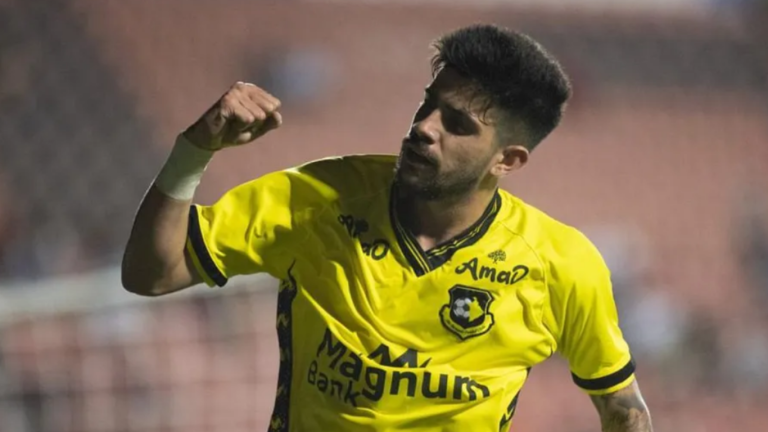 Santa Cruz está perto de anunciar o atacante Matheus Régis