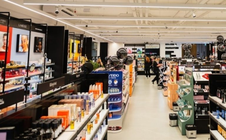 Sephora inaugura primeira loja no ES com presença de Theodoro e Franciny Ehlke