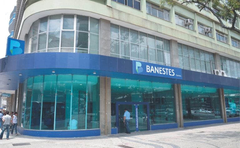 Servidores aposentados do Espírito Santo podem ter benefício suspenso