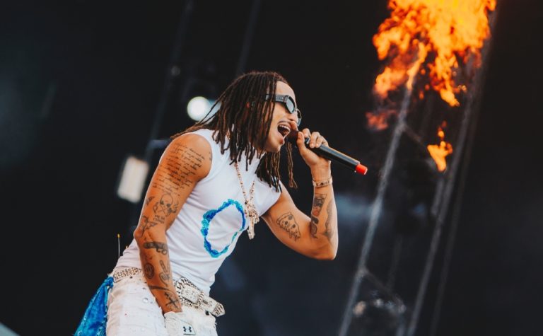 Bailes de funk e trap hoje em Guarapari