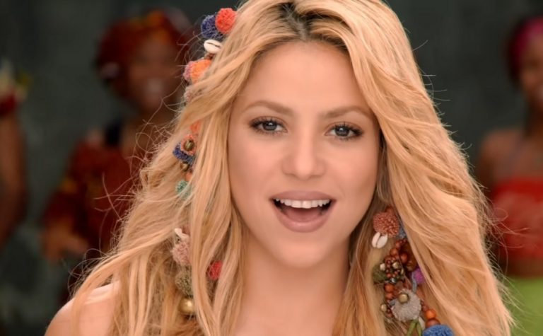 Shakira conquista o posto de artista latina com maior bilheteria em turnê