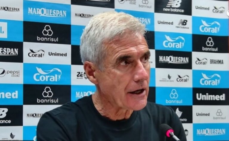 Técnico Luís Castro usa conotação racista em coletiva do Grêmio e se desculpa