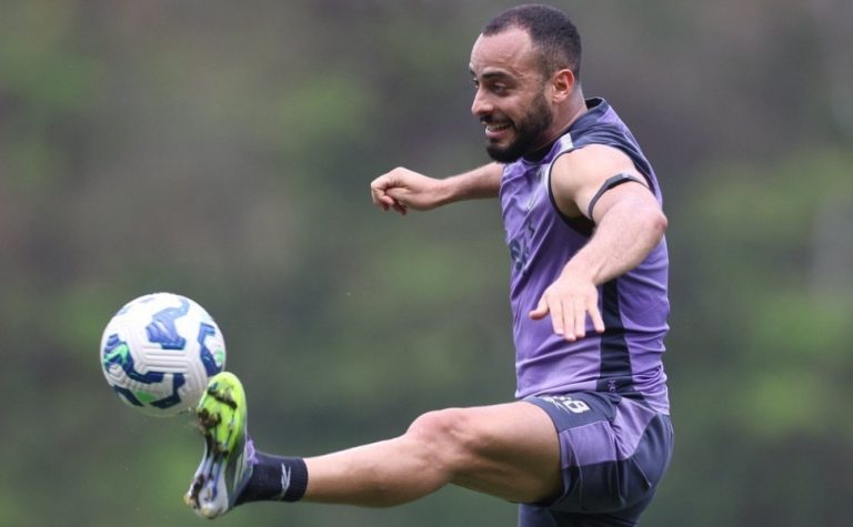 Torino aumenta oferta e mira Arthur Cabral no Fogão