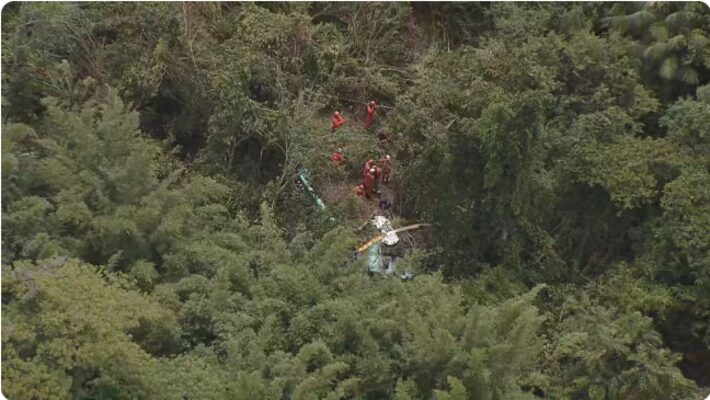 Três pessoas morrem em queda de helicóptero no Rio