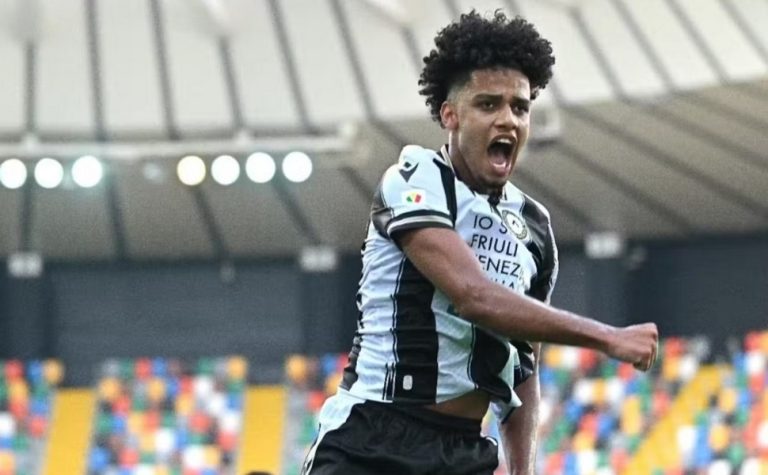 Vasco acerta a contratação do atacante Brenner, ex-São Paulo