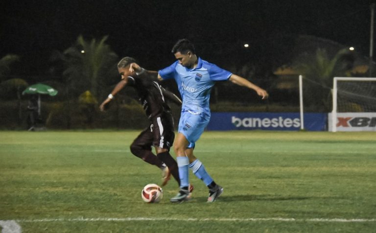 Vilavelhense vira e vence a Desportiva no Araripe pelo Capixabão