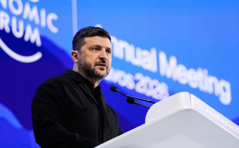 Zelenski diz que conversas entre Ucrânia, Rússia e EUA foram ‘positivas’