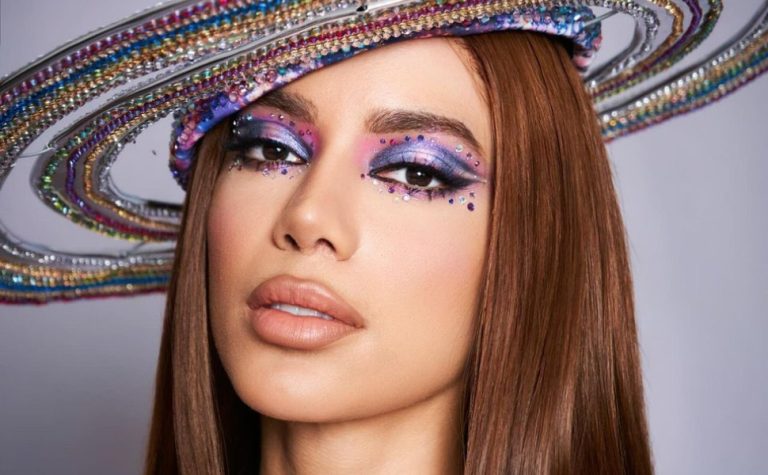 Anitta diz que suas fotos recentes não “condizem com sua real beleza”