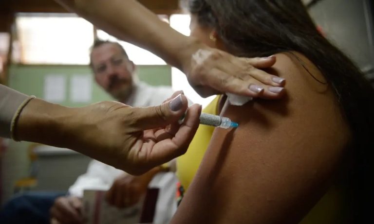 Anvisa indica vacina contra o HPV para prevenir mais tipos de câncer