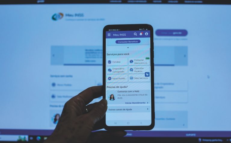 Como bancos vão “leiloar” empréstimos a aposentados