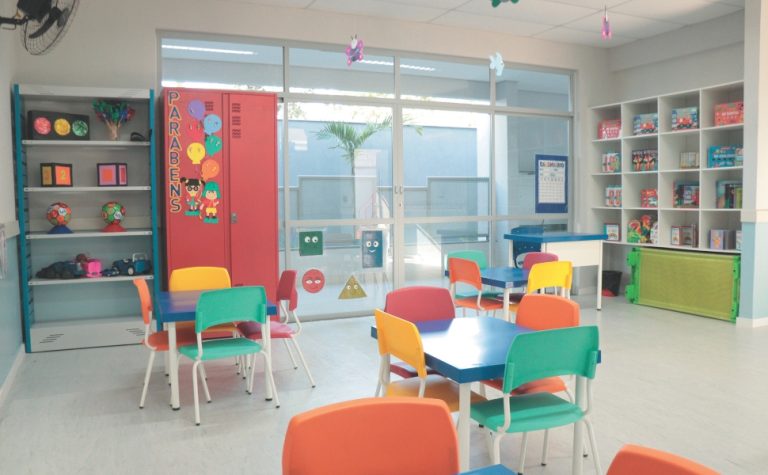 Ar-condicionado em 100% das escolas da área urbana de Viana