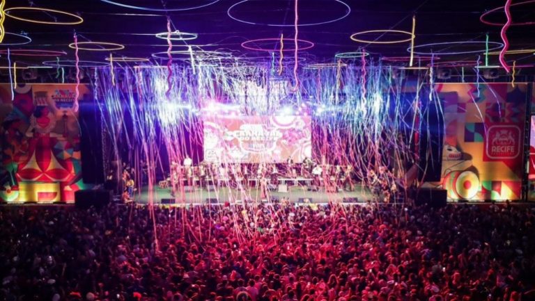Baile Municipal do Recife celebra 60 anos e terá a presença de Carlinhos Brown