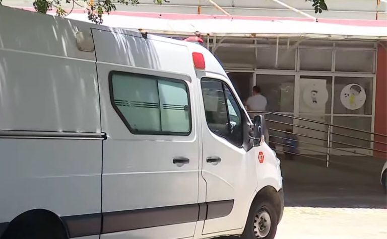Bebê de um ano cai do terceiro andar de prédio em Cariacica