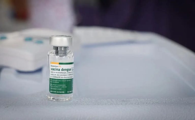 Butantan antecipa entrega de 1,3 mi de vacinas contra dengue ao SUS