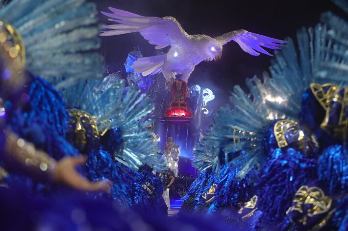 Carnavalesco da Portela pede demissão após problemas em desfile