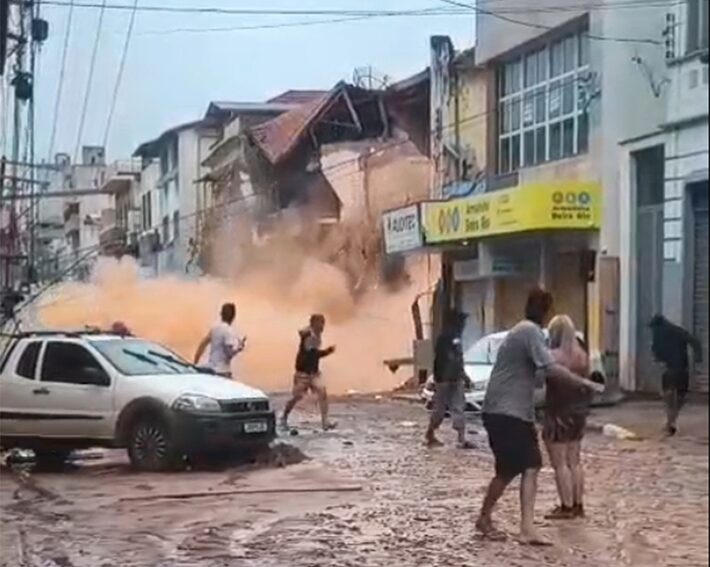 Cidade de Ubá (MG) registra ao menos 4 mortes, desmoronamentos e alagamentos