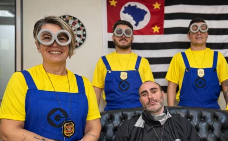 Com fantasias de Minions, policiais prendem quatro no Carnaval de SP