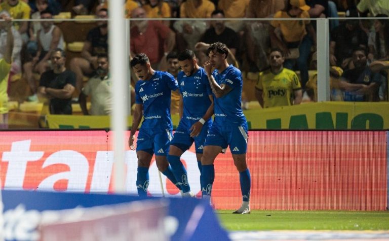 Com pênalti polêmico, Cruzeiro busca empate contra Mirassol e soma primeiro ponto