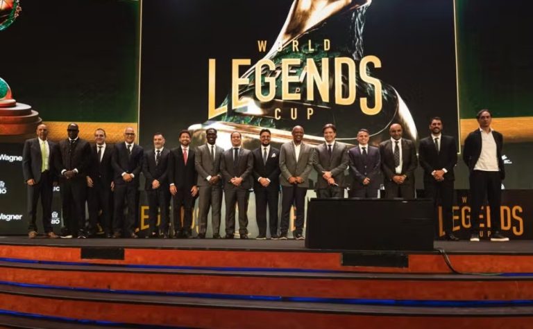 Como será a Copa do Mundo de Lendas no Brasil com Seedorf, Romário e Zico