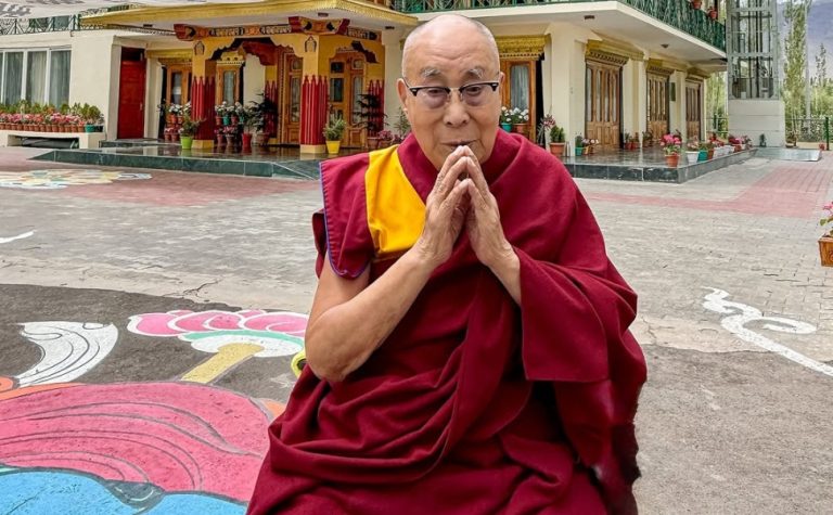 Dalai Lama vence Grammy por álbum de meditação