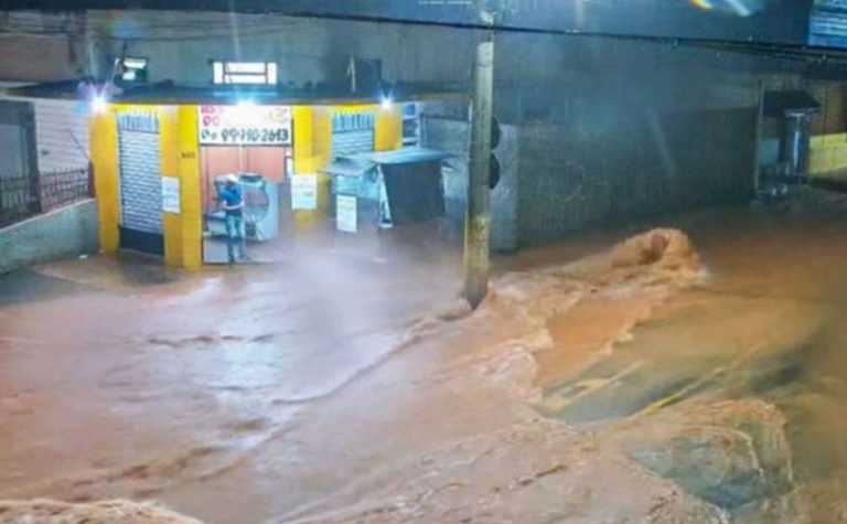 Defesa Civil envia alerta pelo celular sobre risco de deslizamentos em Juiz de Fora